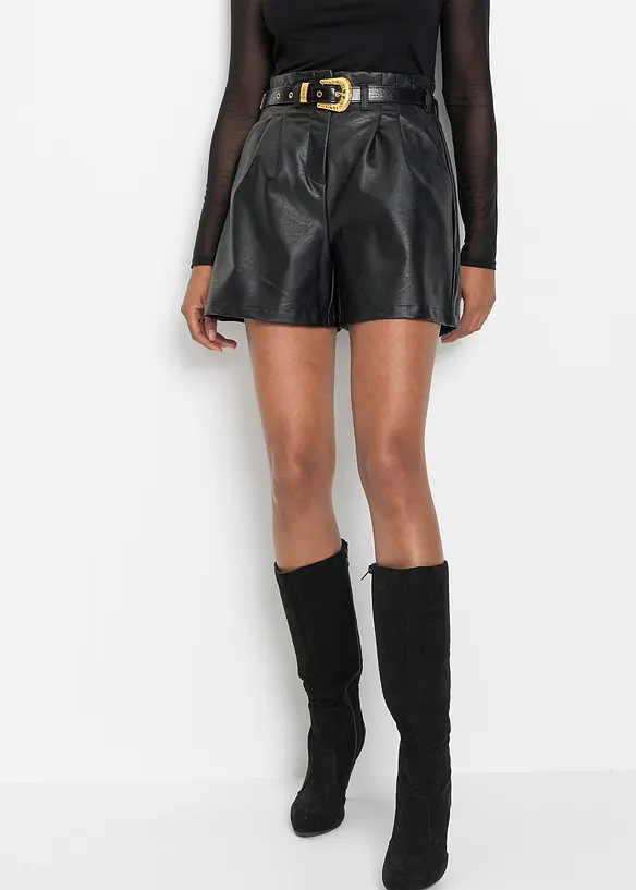 Šortky z umělé kůže, s páskem, bonprix