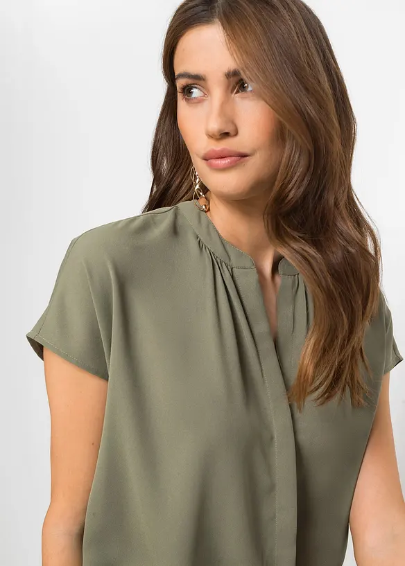 Halenka se skrytou knoflíkovou légou, krátký rukáv, bonprix