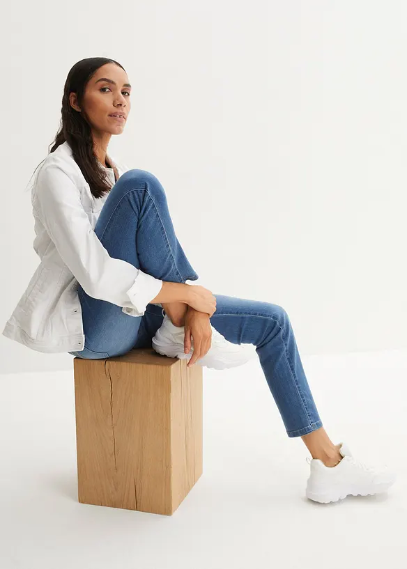 Strečové džíny Mid Waist Straight, bonprix