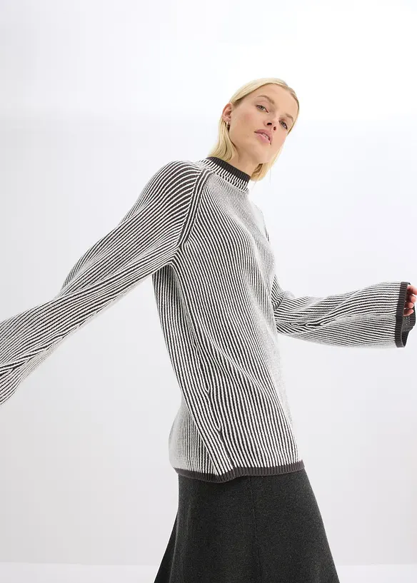 Oversize svetr se stojáčkem, bonprix
