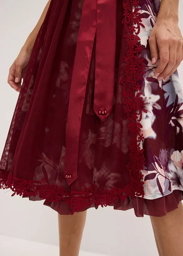 Kroj ve stylu dirndl, s výšivkou a sametovou sukní (2dílná souprava), bonprix
