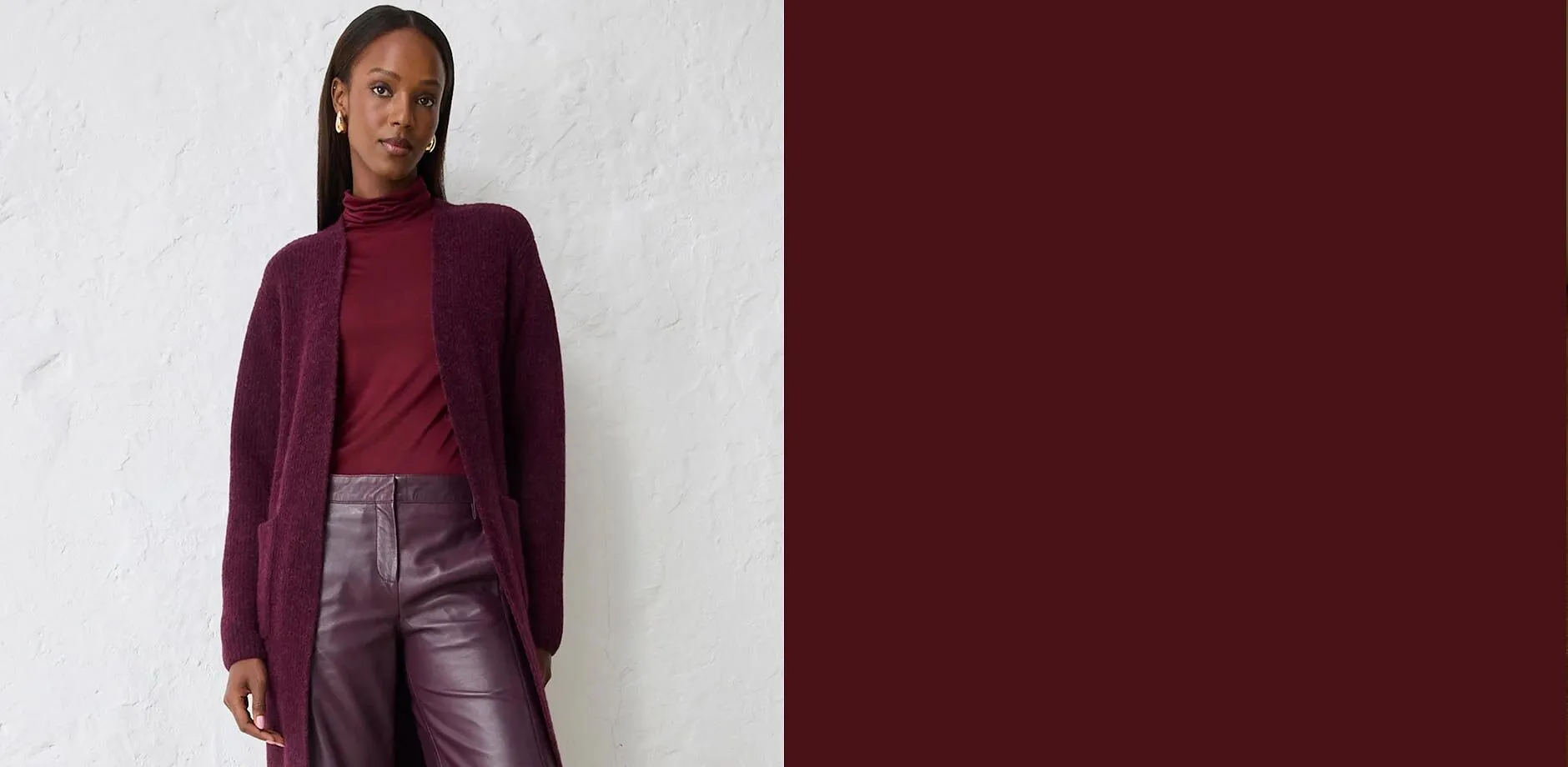 Vínový svetr se šněrováním