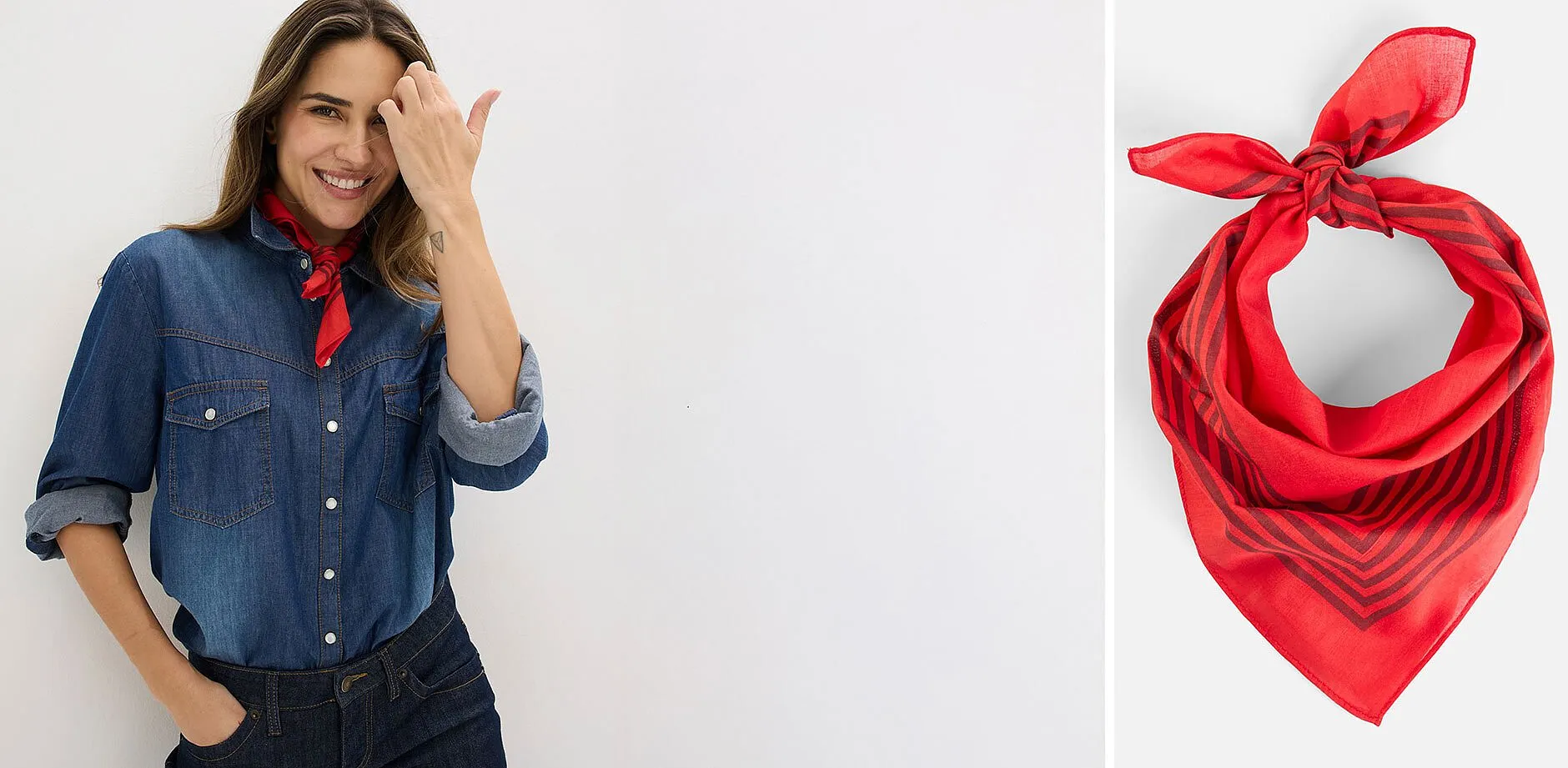 Lež&eacute;rn&iacute; dž&iacute;nov&aacute; ko&scaron;ile s červen&yacute;m &scaron;&aacute;tkem.