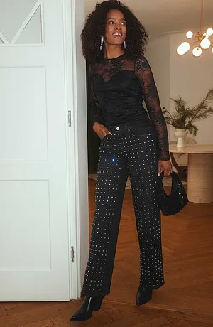 Žena - Triko s dlouhým rukávem, z jemné krajky - černá