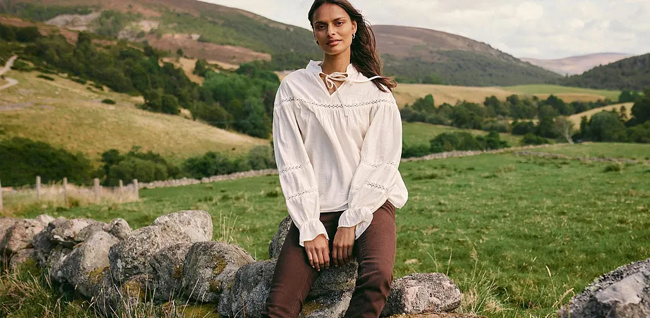 Žena - Halenka bez zapínání, z jemné viskózové směsi - perlově bílá