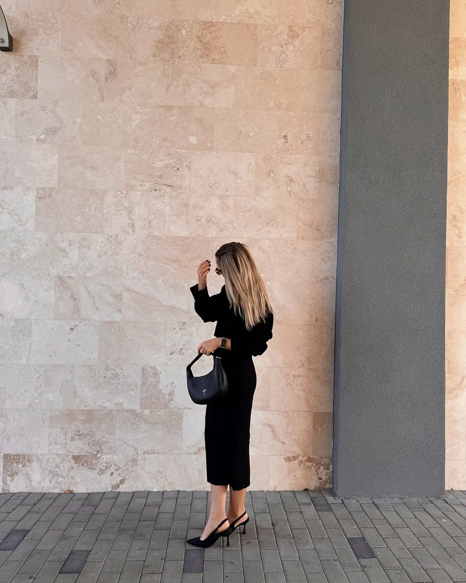 Žena - Oblečen&iacute; - Sukně