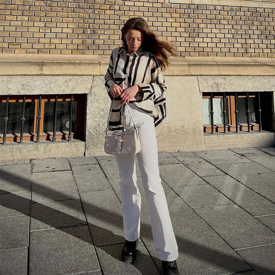 Žena - Oblečen&iacute; - Halenky a tuniky - S dlouh&yacute;m ruk&aacute;vem