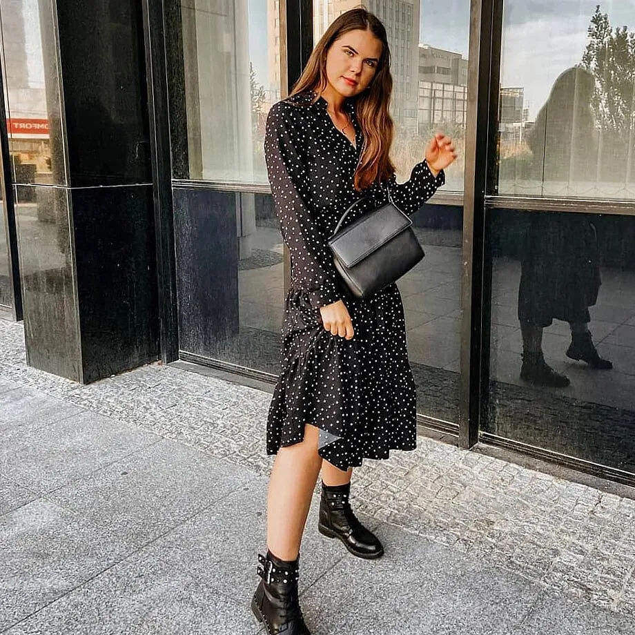 Žena - Oblečen&iacute; - &Scaron;aty - &Scaron;aty v midi d&eacute;lce