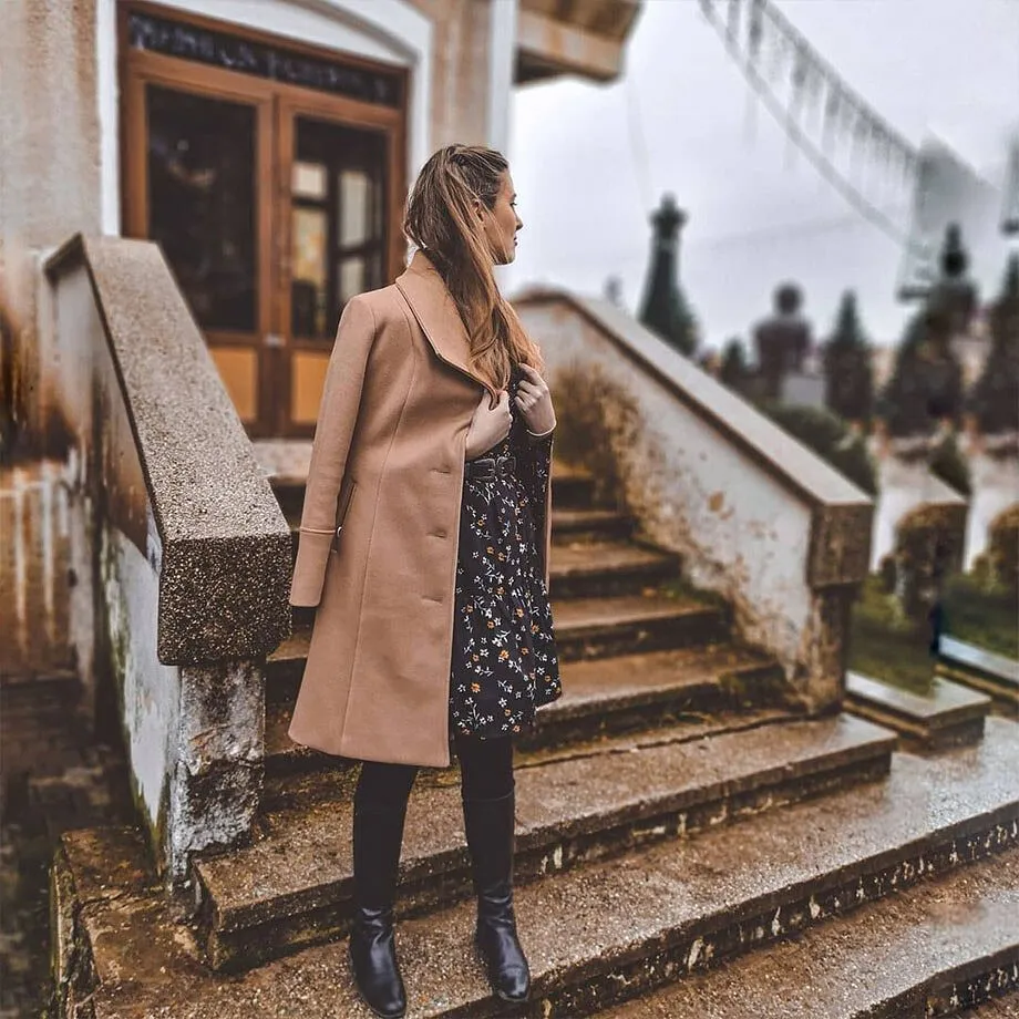 Žena - Oblečen&iacute; - Bundy & kab&aacute;ty - Kab&aacute;ty