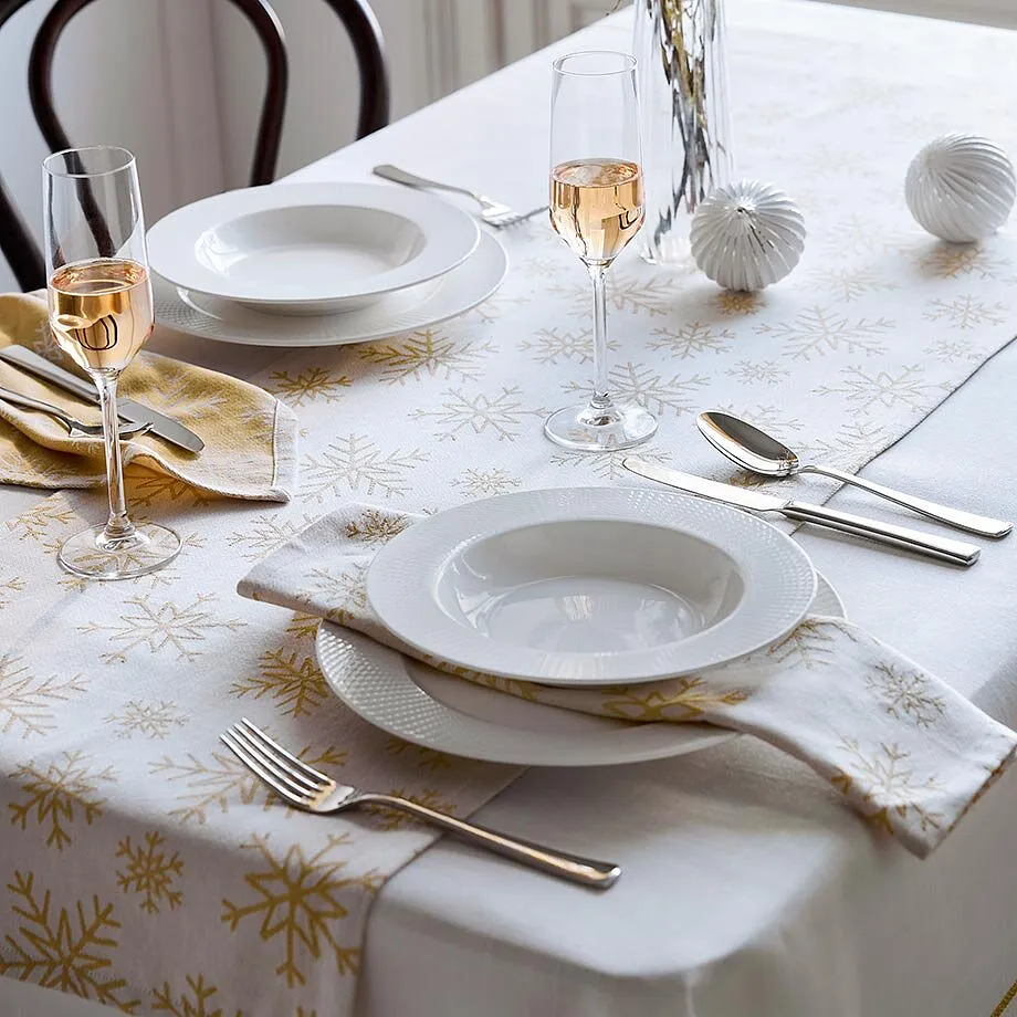 Prostřený st§l v bílé