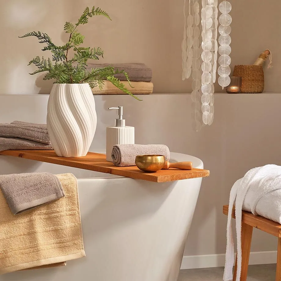 Wellness o&aacute;za v koupelně