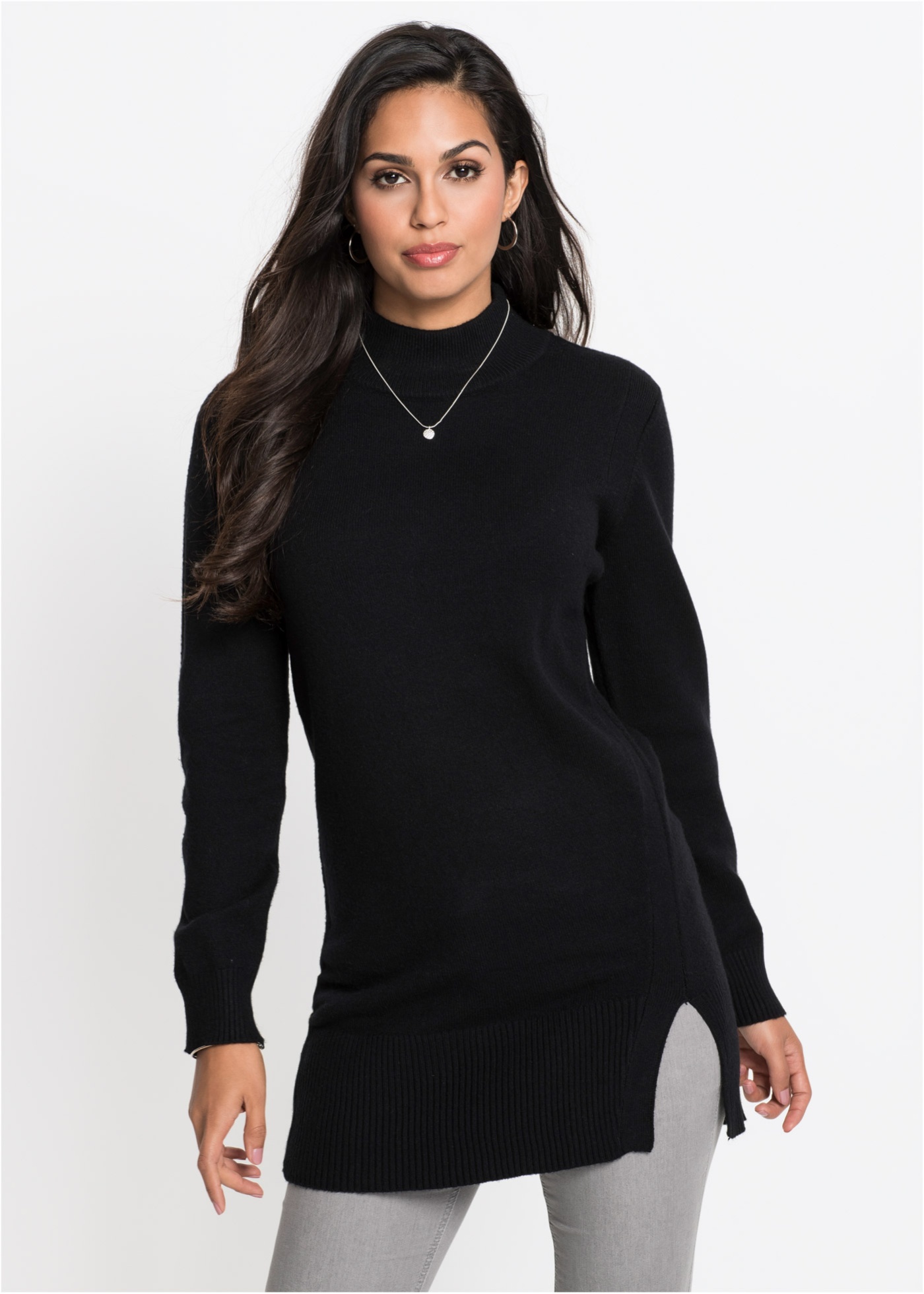 Черный свитер женский