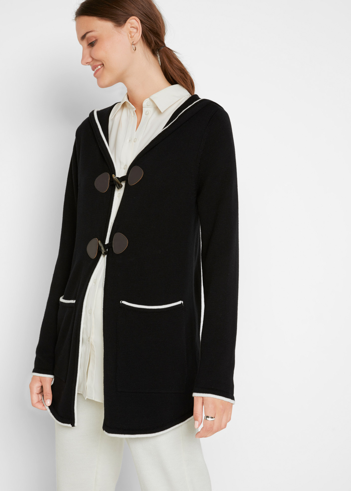 Pletený kabátek s velkou kapucí - Černá