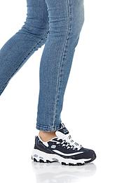 Kožené tenisky značky Skechers, Skechers