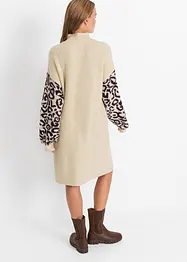 Pletené oversized šaty s leopardím vzorem, bonprix