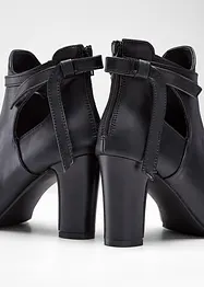 Nízké kozačky s prostřihy, bonprix