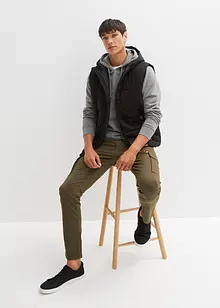 Prošívaná vesta s kapucí a detaily z imitace kůže, bonprix