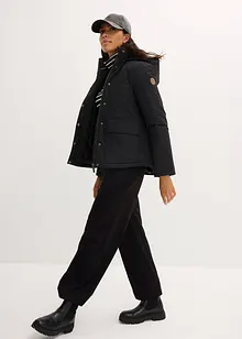 Zimní bunda s nakládanými kapsami, bonprix