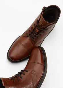 Kotníková šněrovací kožená obuv značky Bugatti, Bugatti