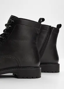 Šněrovací kotníkové boty s profilovanou podrážkou, bonprix