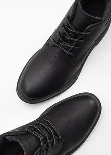 Šněrovací obuv značky Bugatti, Bugatti