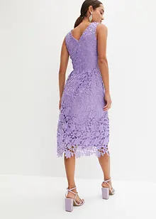 Krajkové šaty s háčkovanou vsadkou, bonprix