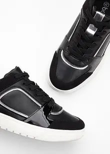 Tenisky s detaily se zvířecím vzorem, bonprix