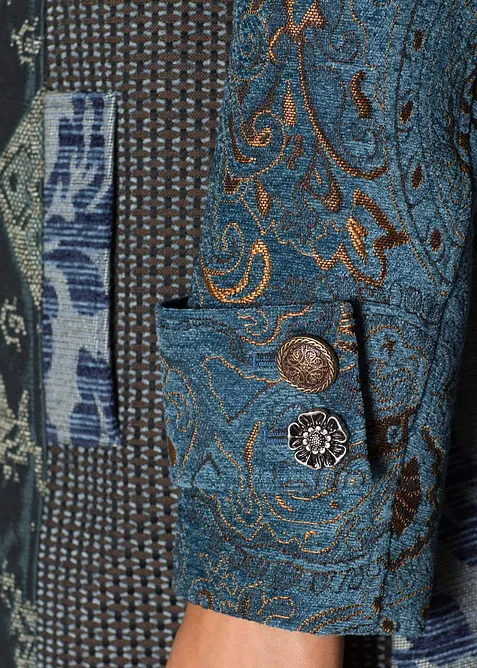 Kr&aacute;tk&yacute; kab&aacute;t s propracovan&yacute;m žak&aacute;rov&yacute;m vzhledem, bonprix