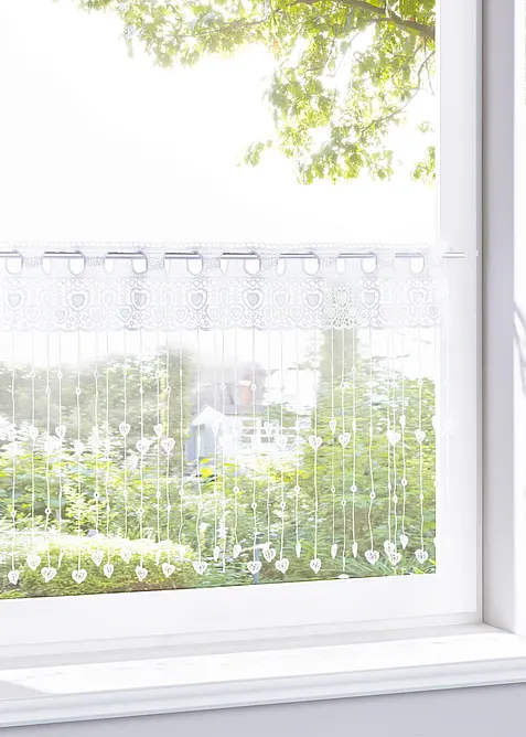 Vitr&aacute;žkov&aacute; z&aacute;clona se srd&iacute;čky, bonprix