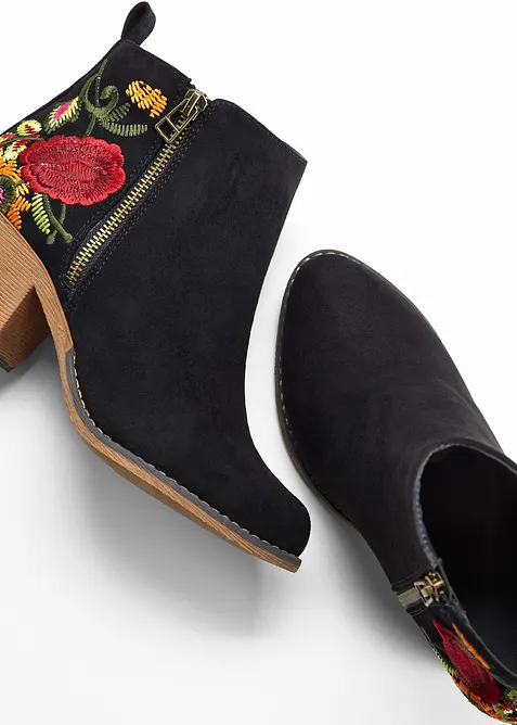 Kovbojská kotníková obuv s výšivkou, bonprix