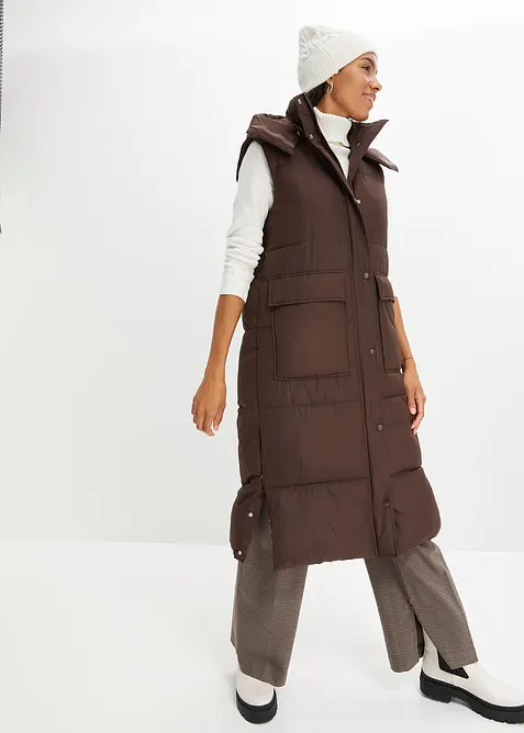 Vatovan&aacute; vesta z recyklovan&eacute;ho polyesteru, s odn&iacute;matelnou kapuc&iacute;, bonprix