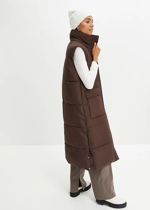 Vatovan&aacute; vesta z recyklovan&eacute;ho polyesteru, s odn&iacute;matelnou kapuc&iacute;, bonprix