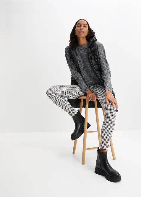 Svetr s kulat&yacute;m v&yacute;střihem, bonprix