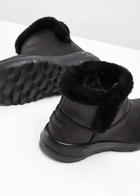 Kotníková obuv značky Skechers, Skechers