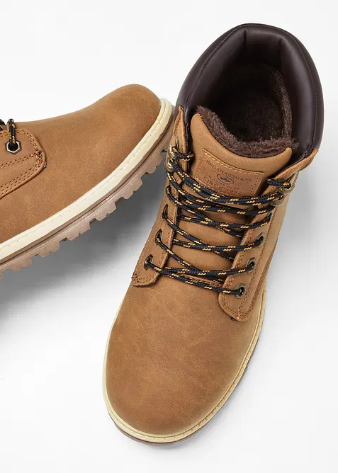 Šněrovací obuv značky Lico, Lico