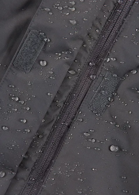 Nepromokavý outdoorový kabát s umělou kožešinou, bonprix