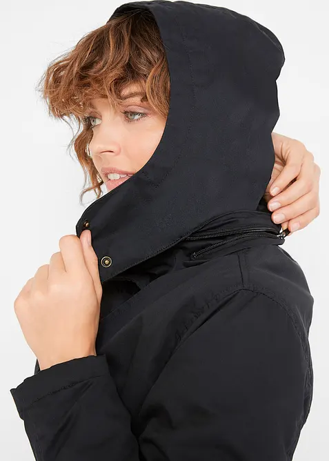 Dlouh&yacute; trenčkot s kapuc&iacute;, vypasovan&yacute;, lehce vatovan&yacute;, bonprix