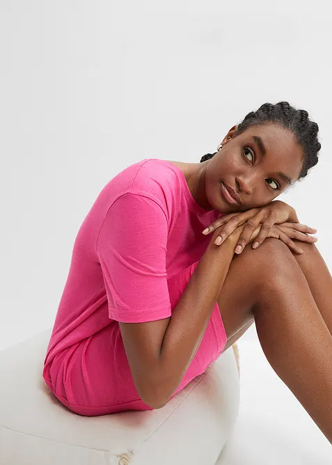 Oversized nočn&iacute; ko&scaron;ile z efektn&iacute;ho vl&aacute;kna, bonprix