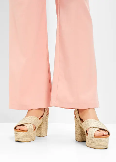 Sand&aacute;ly na platformě, bonprix