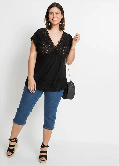 Triko s krajkov&yacute;m v&yacute;střihem, bonprix