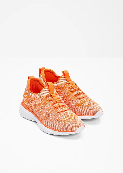 Pohodlné nazouvací tenisky z měkkého materiálu, bonprix