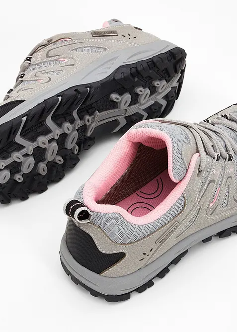 Trekov&aacute; obuv, bonprix