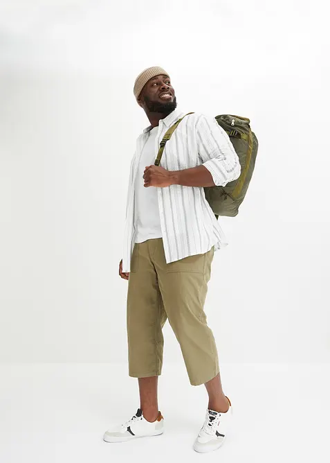 Dlouh&eacute; bermudy s nakl&aacute;dan&yacute;mi kapsami, Regular Fit, bonprix