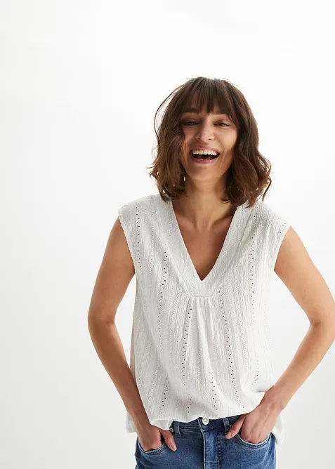 Top s dírkovanou výšivkou, bonprix