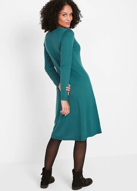 Pletené šaty s rozšiřujícím se střihem, bonprix