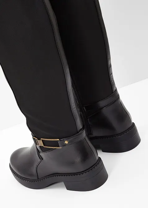 Kozačky se &scaron;irokou holen&iacute;, bonprix