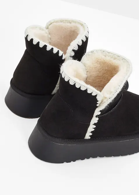 Kotn&iacute;kov&aacute; obuv na platformě, bonprix