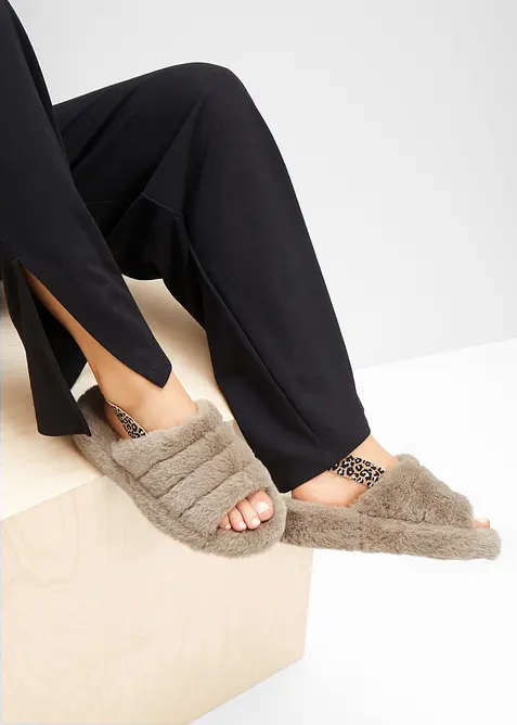 Domácí obuv, bonprix