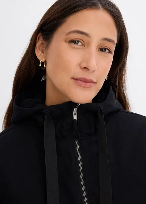 Hřejivá vatovaná zimní parka s podšívkou kapuce z medvídkového flísu, bonprix