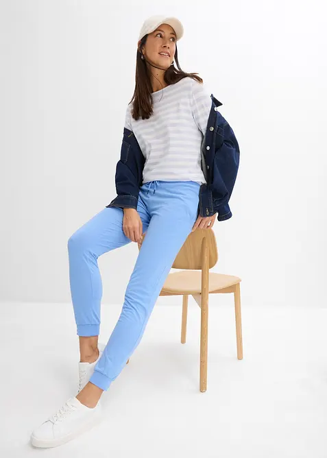 Triko s lodičkov&yacute;m v&yacute;střihem, bonprix